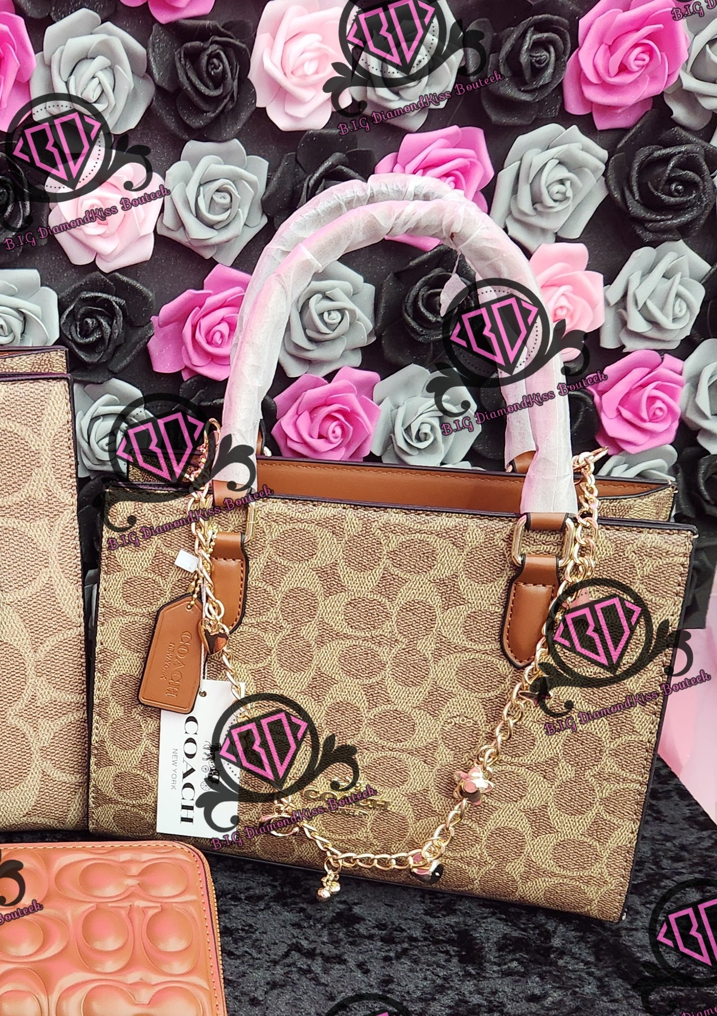 Embossed Maggie Small