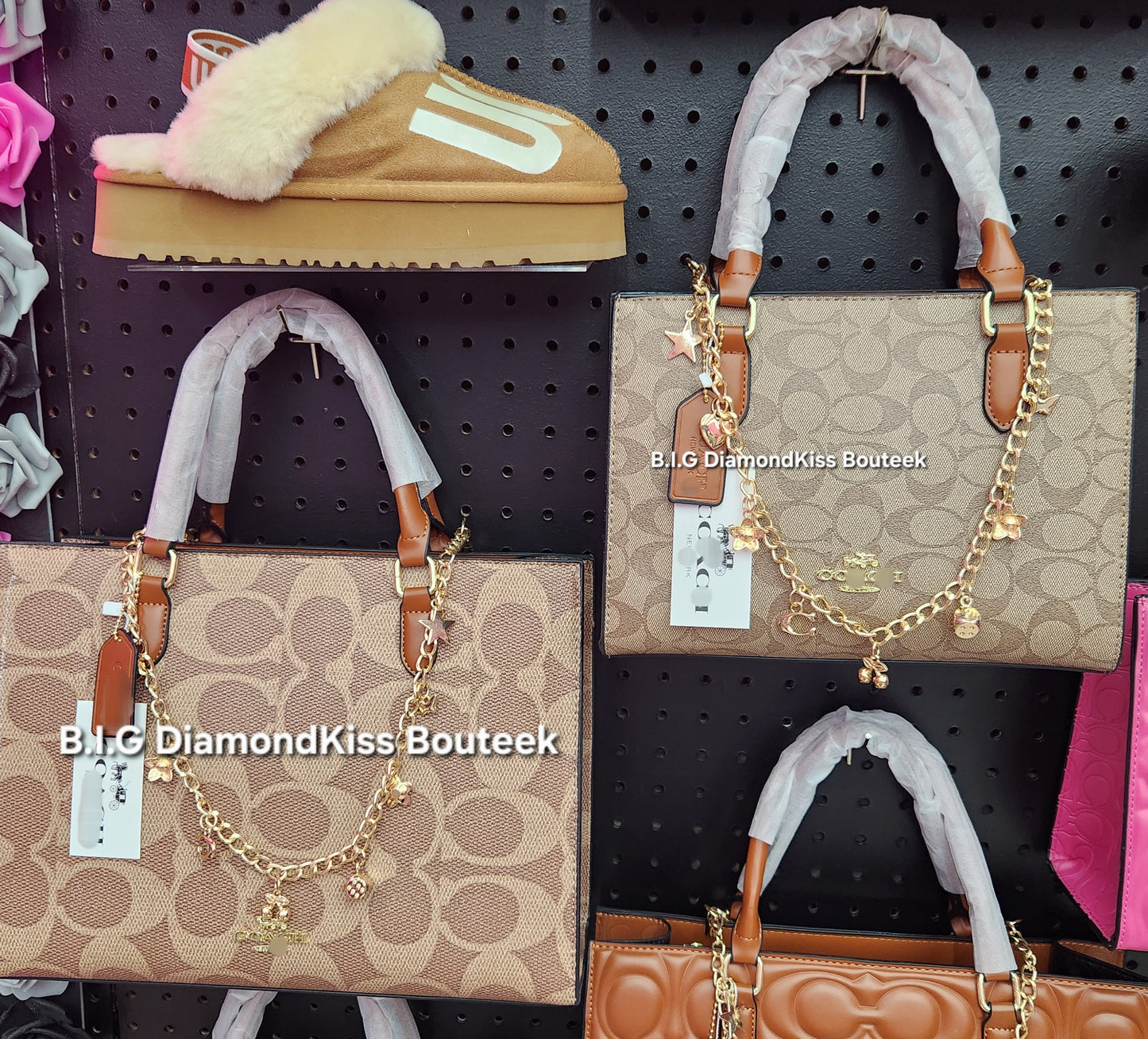 Embossed Large Maggie