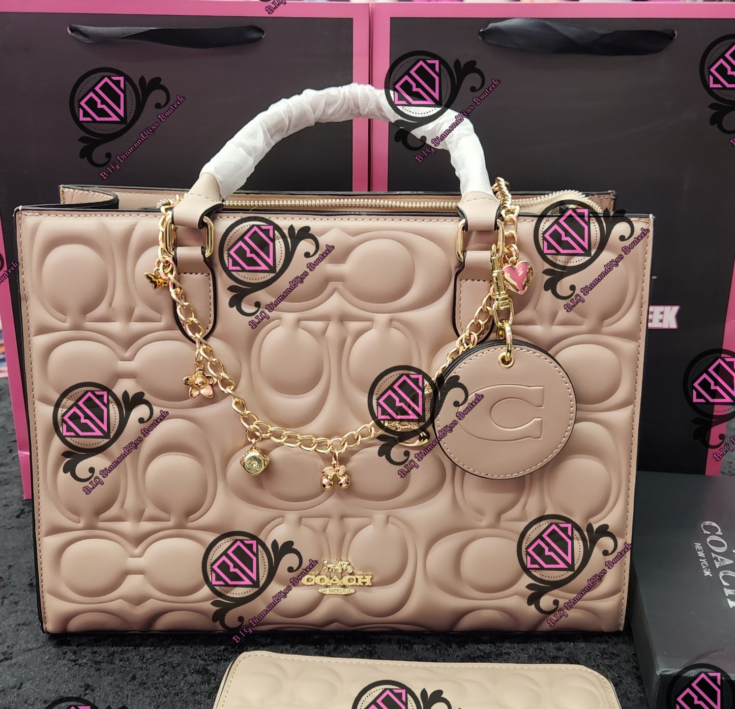 Embossed Maggie Sets