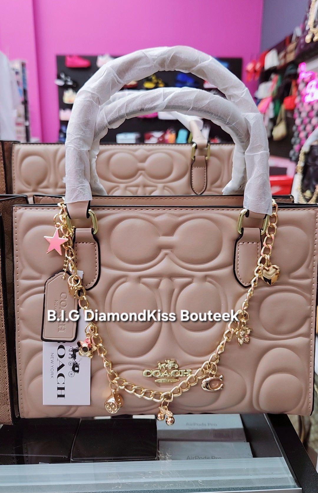 Embossed Maggie Small