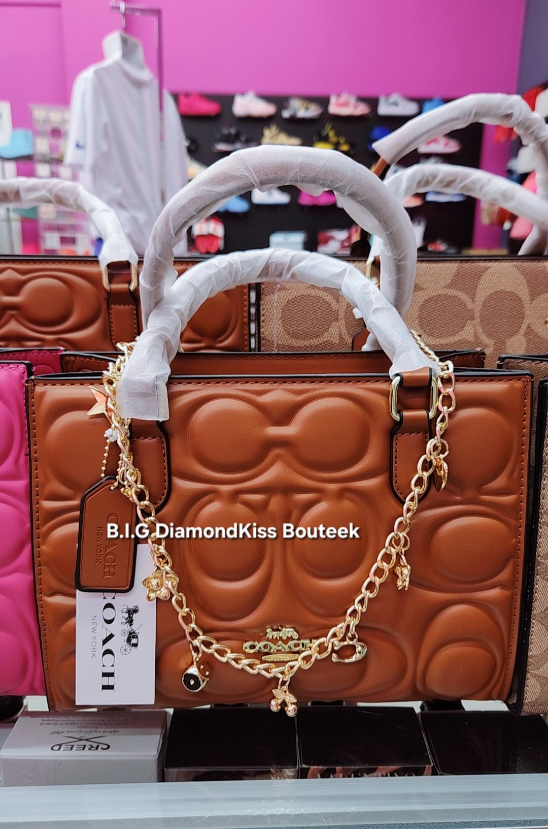 Embossed Maggie Small